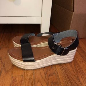 black platform sandals